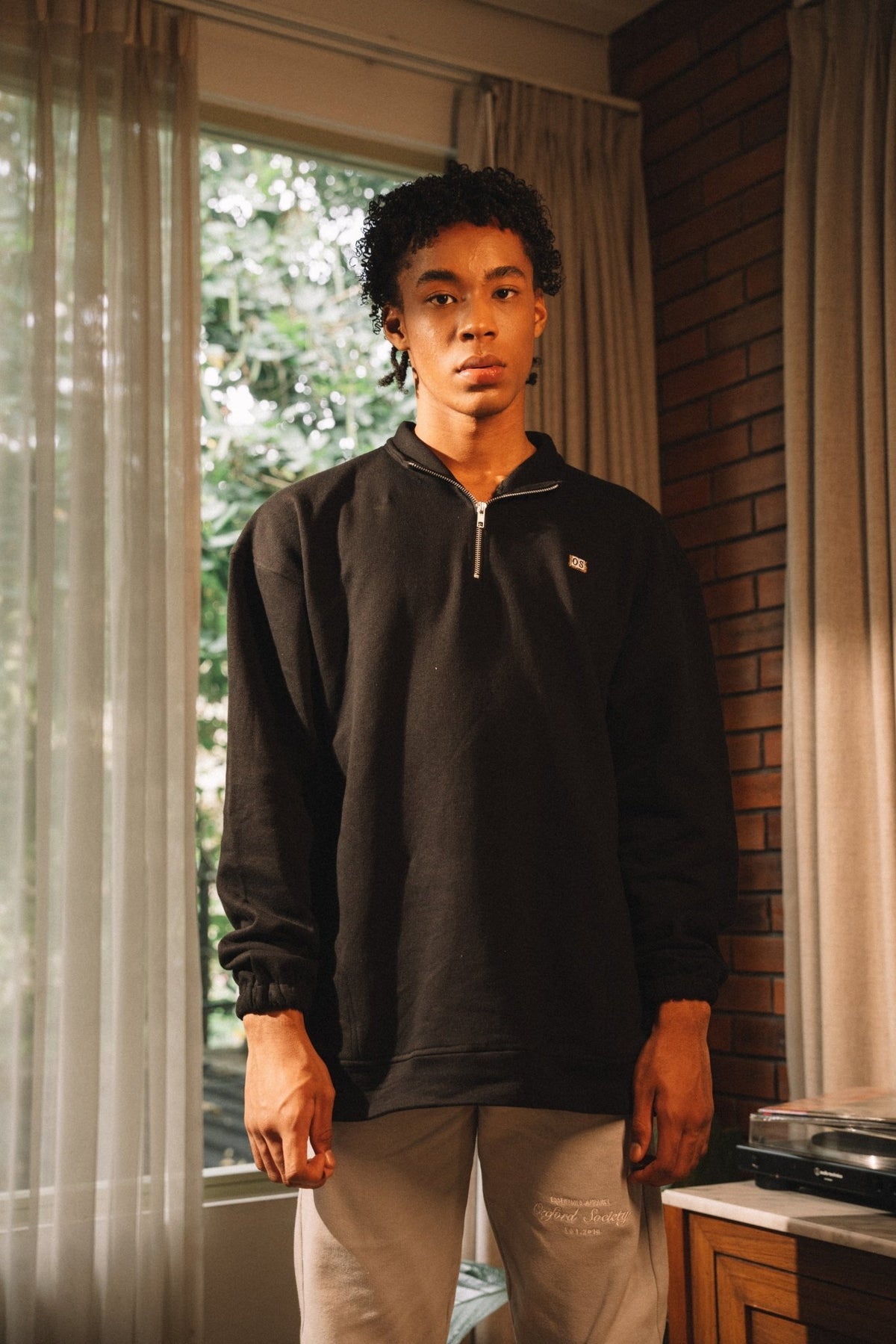 headley-halfzip-black-